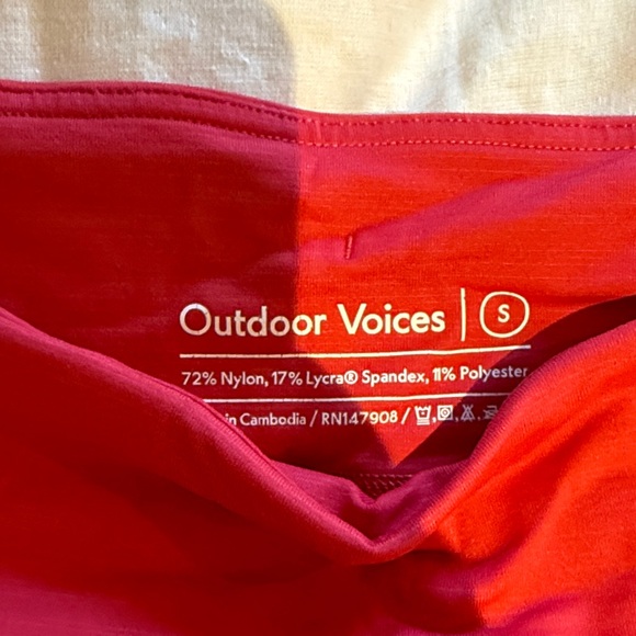 Leggings (2) from Outdoor Voices (size M) and (2) from Luluemon (size 6). - Picture 3 of 9